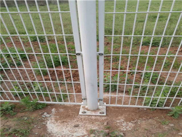 監(jiān)獄隔離網(wǎng) (17) 監(jiān)獄隔離網(wǎng) (17)